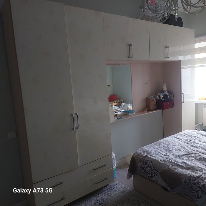 Срочно продаётся спальный гарнитур