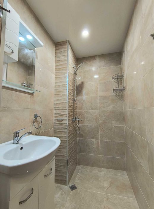 Продава се Тристаен апартамент в Русе, Възраждане - 80 кв.м за 1562 €/кв.м - Снимка #7