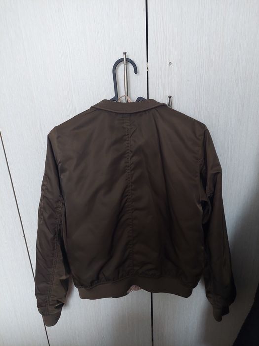 Geacă bomber damă Pull&Bear matlasată, kaki, mărimea M – casual / urba