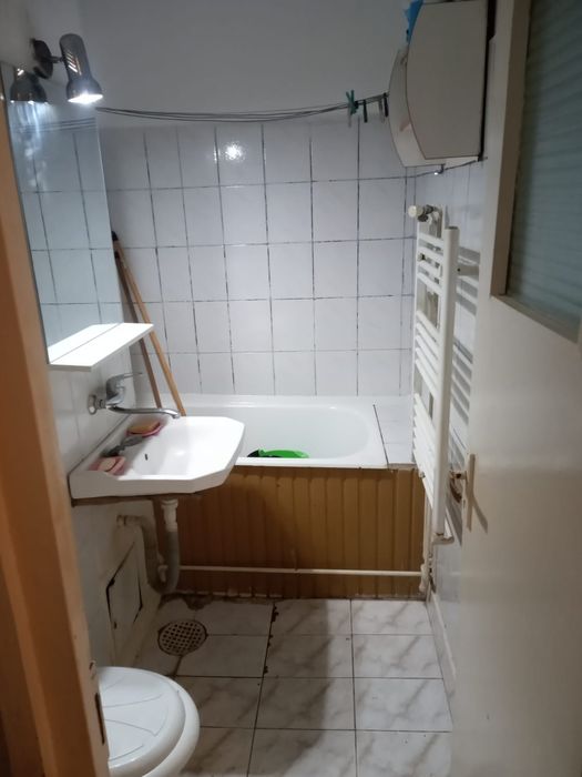 Vand apartament 2 camere semidecomandat