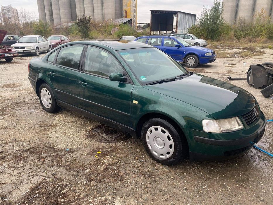 Пасат Б5 1.6 на части