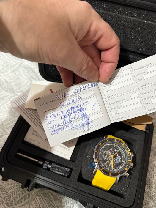 Vostok Lunokhod чисто нов не носен с гаранция 5г