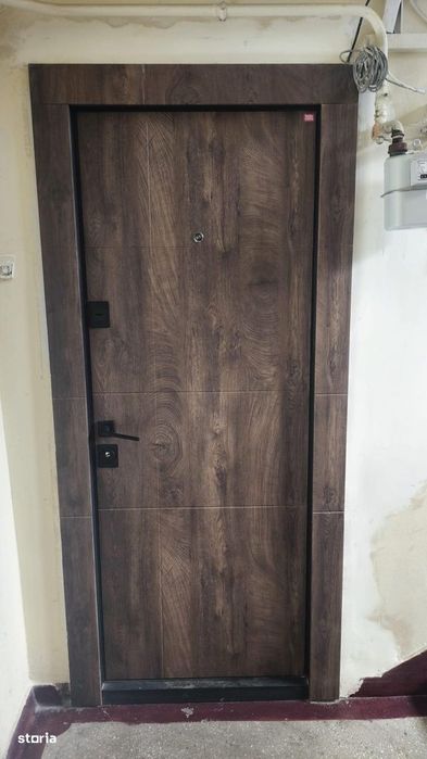 Apartament 3 camere de vânzare – Ultracentral Petroșani, Strada Horia