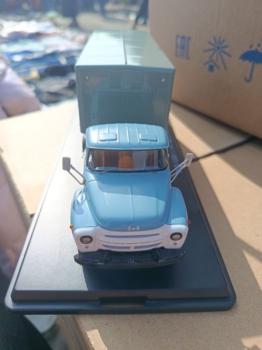 Картой не принимаю Продажа машинки для коллекции новый ЗИЛ