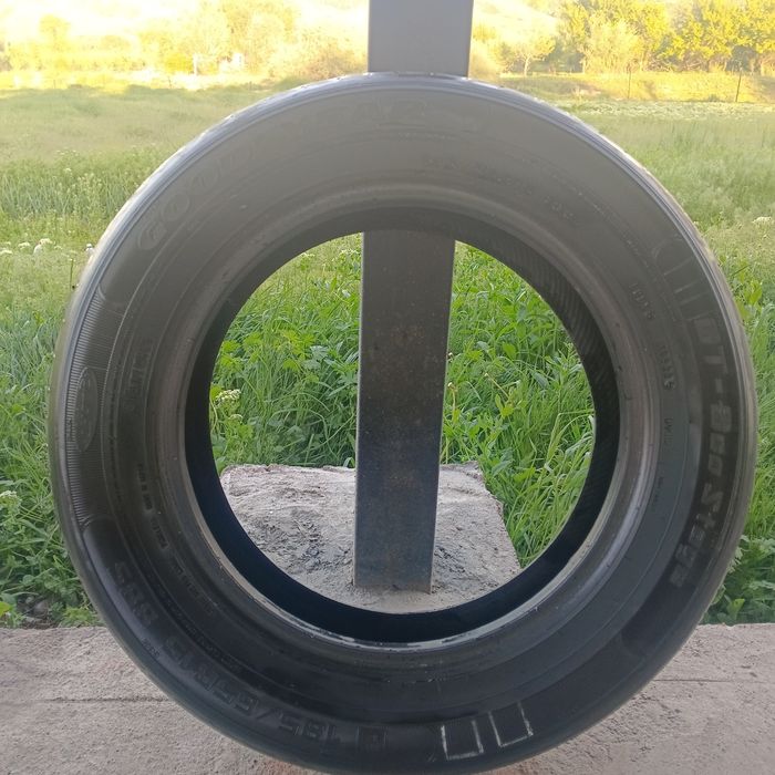 Продаю летнюю резину.