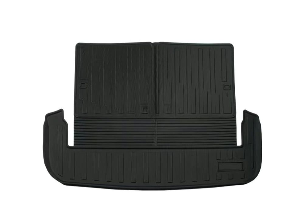 Коврик в багажник Montero Sport
