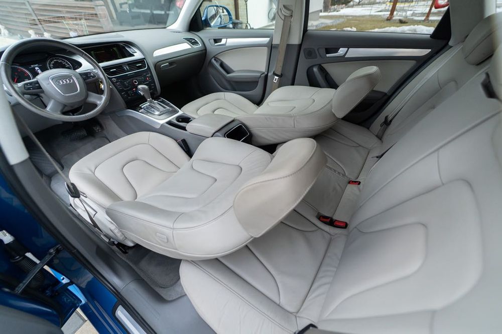 Audi A4 B8 2.0 Tdi 140CP 2009 POSIBILITATE RATE