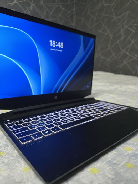 Продам игровой ноутбук Ryzen 7/ 1650Ti/ 16gb