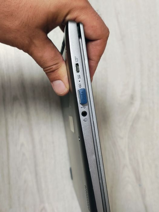 Laptop Acer Chromebook ( windows ) 714 - i5 gen 8