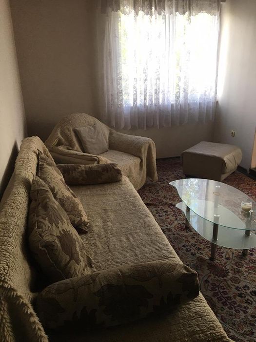 Дава се под наем Тристаен апартамент в Пловдив, Център - 84 кв.м за 433.5 € - Снимка #1