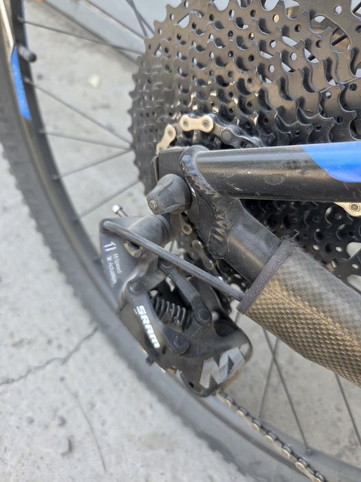 Giant Stance. M size. 27.5.