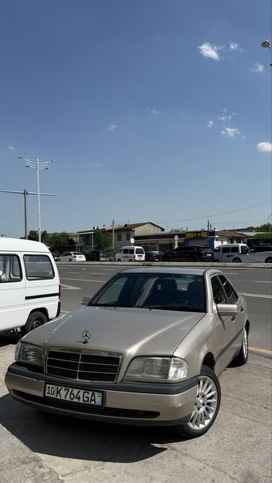 Mercedes (seshka) 202