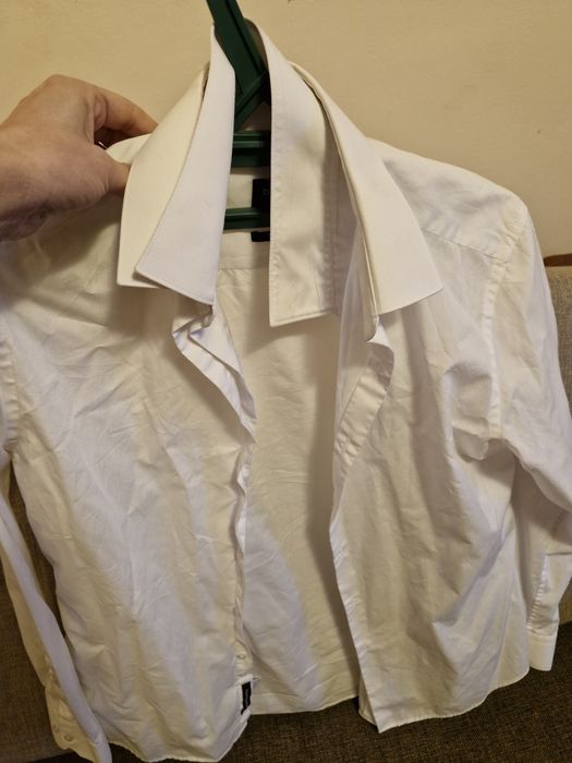 Рубашки белые классические