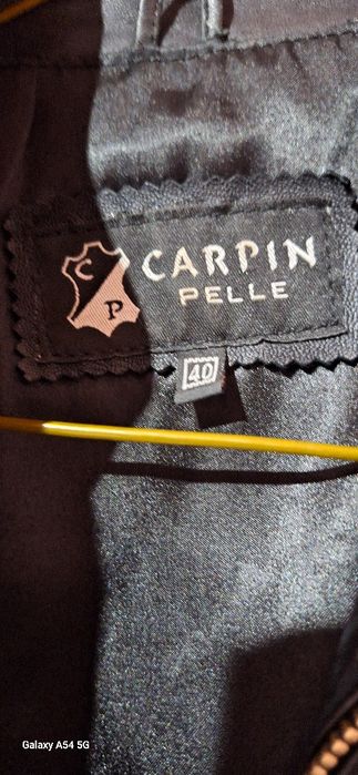 Дамско кожено яке от естествена кожа  отговаря на S-M