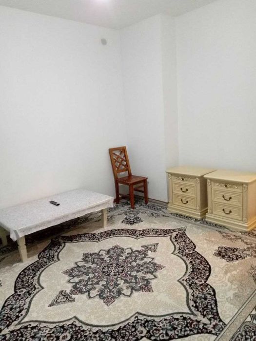 Chirchiq shahri, 2- mikrorayon,Golden house uyi 2 xona maklersiz ijara