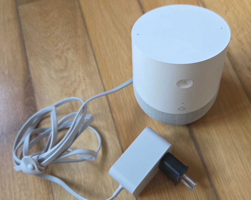 Boxa Inteligenta Google Home Speaker