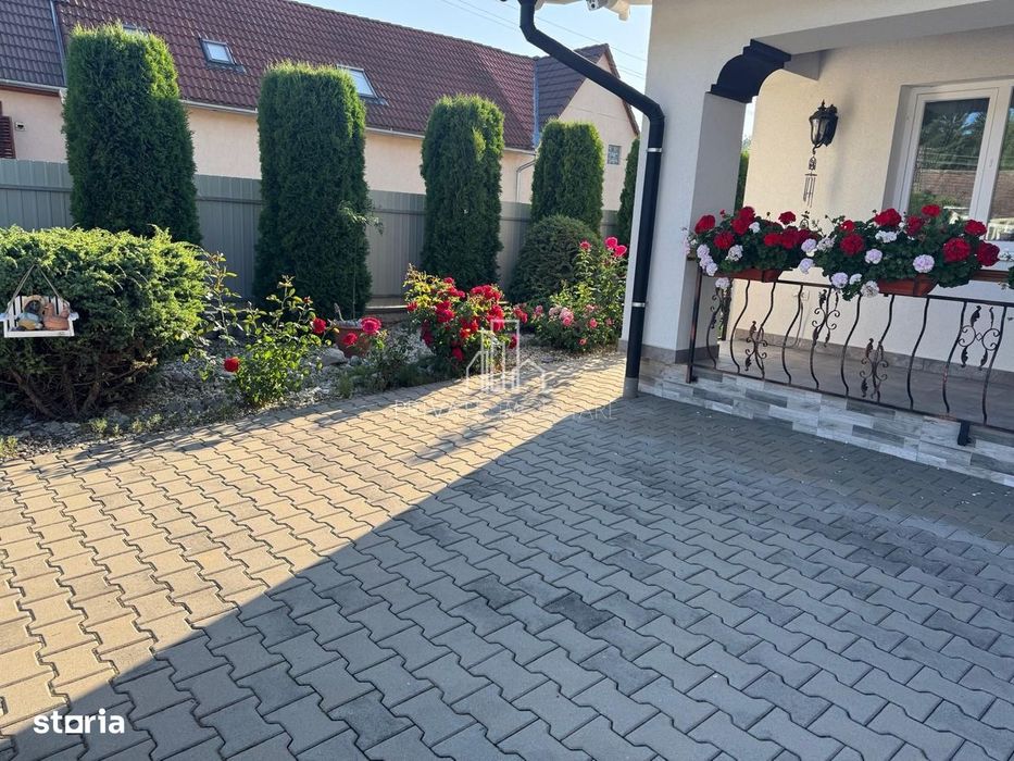 Casa ultramoderna de vanzare in Hetiur