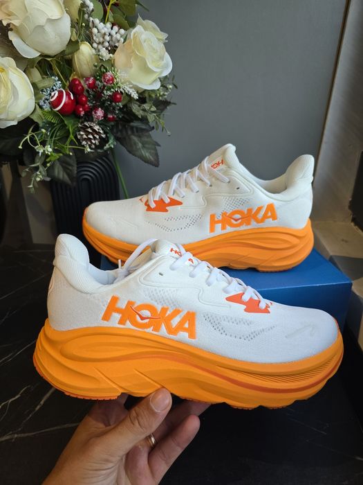 Hoka Clifton 10  marimea 43 1/3 noi