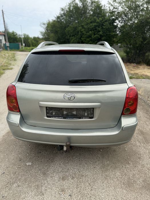 Тойота Авенсис 2,2 д-кат 177кс на части/Toyota Avensis 2.2 d-cat 177ks na chasti
