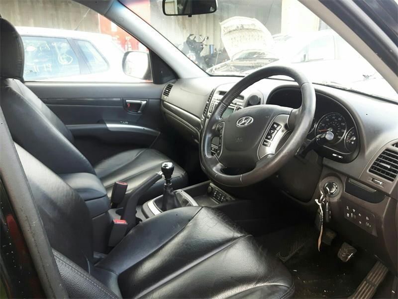 Racitor gaze Hyundai Santa Fe 2011 suv 2.2