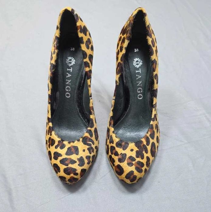 Pantofi cu toc Tango, piele naturala , marimea 38