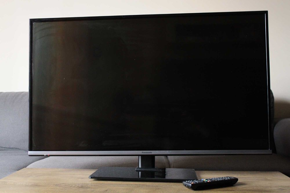 Телевизор 42" Panasonic TX-42AS520B