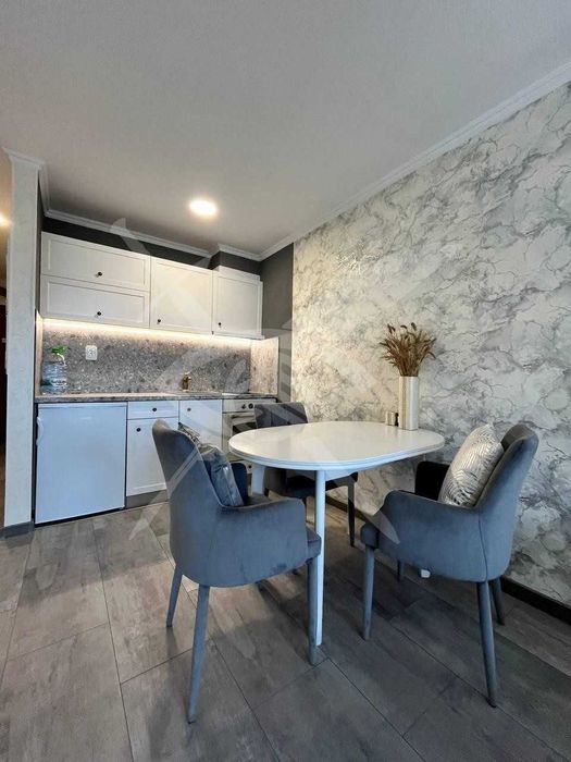 Продава се Ателие в Свети Влас - 45 кв.м за 2112 €/кв.м - Снимка #1