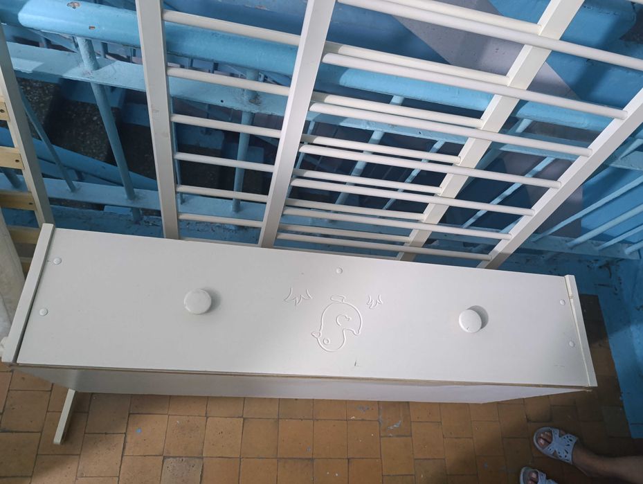 Манеж, кроватка для малыша