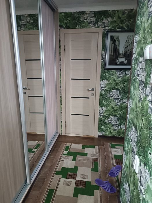 Продам 4 комнатную квартиру