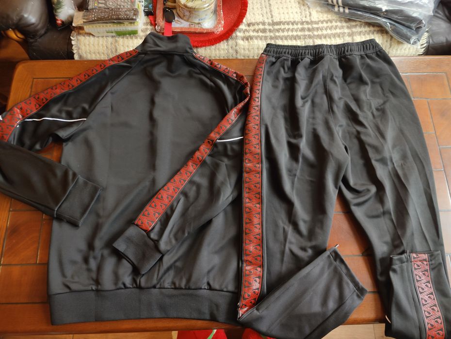 Тренировъчен футболен екип FC Milan King Anthem сезон 25/26