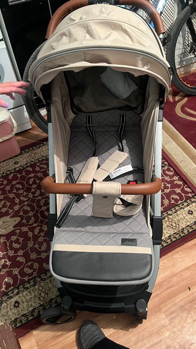 Срочно продам коляску