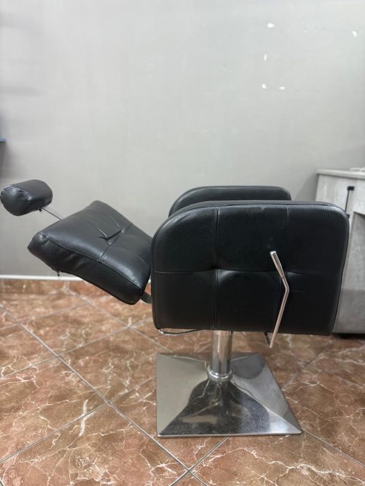 Продам кресла для парахмахерской
