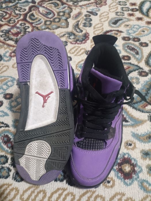 Jordan 4 фиолетовые