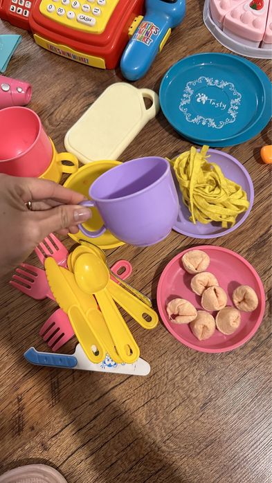 Касса и посуда детская