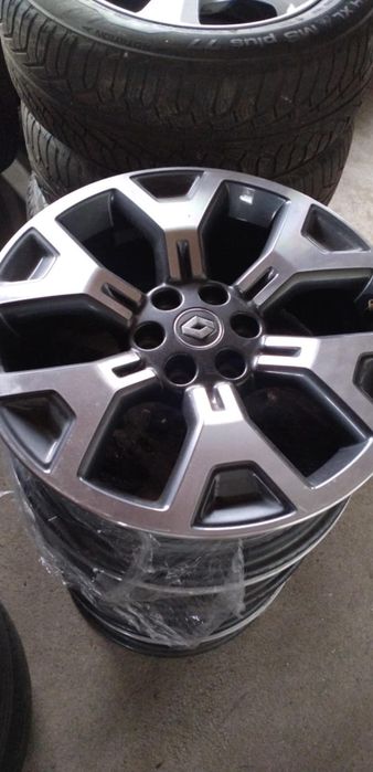 Лети джанти 18”5x114,3 от Renault Alaska и Nissan Navara