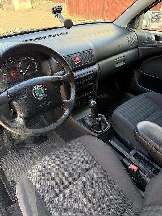 SKODA Octavia 2008 — imagine 3