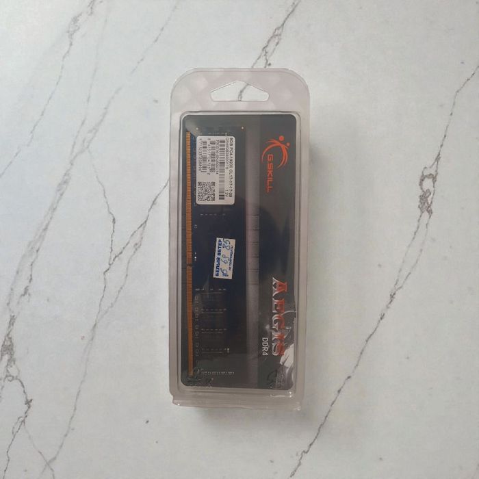 Оперативная память DDR4 8GB 2400Mhz