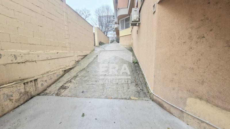 Дава се под наем Гараж / Паркомясто в Варна, Погреби - 16 кв.м за 76.5 € - Снимка #4