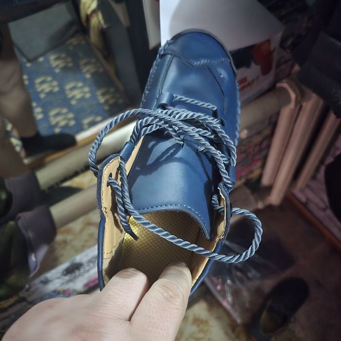 Продам обувь 42 размера