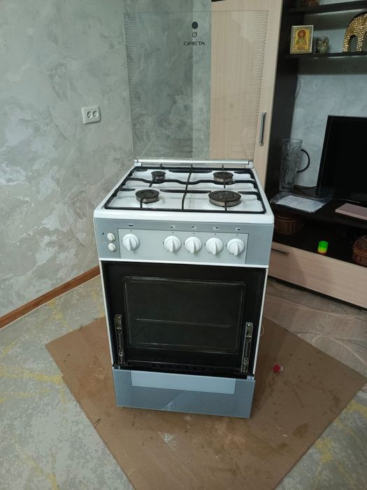 Продам газовую плиту.