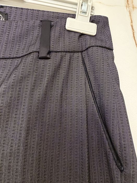 Costum elegant cu pantaloni