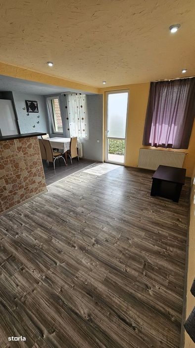 Inchiriez apartament 3 camere Dambul Rotund