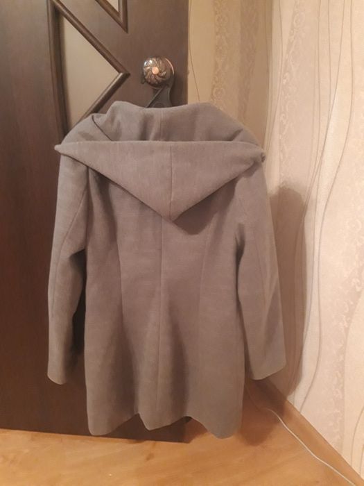 Продам пальто 6000