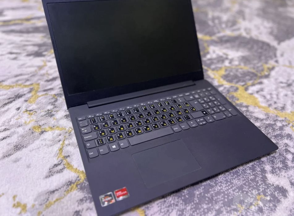 ноутбук Lenovo V155-15AP| для работы и учебы