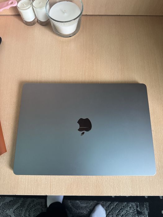 Macbook air m2 15дюймов 8/256