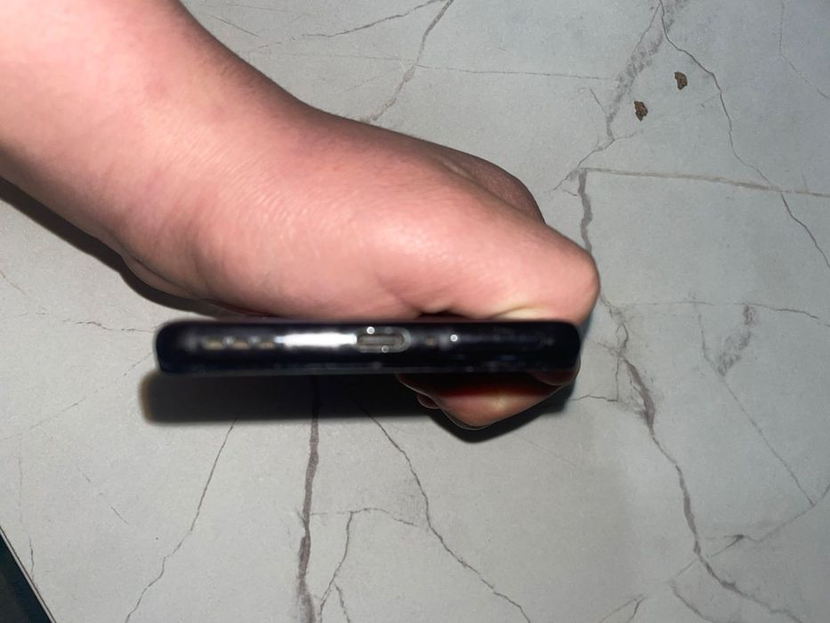 Продам телефон оппо Рено 8 т 5 g