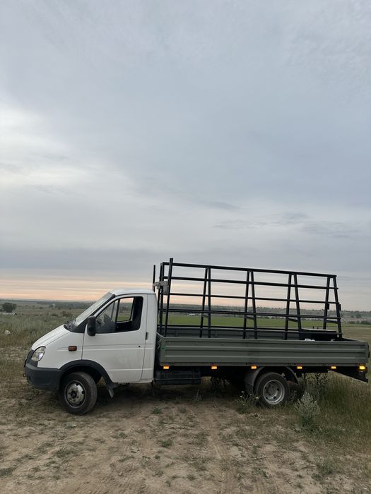 Пирамида. Доставка стекла.