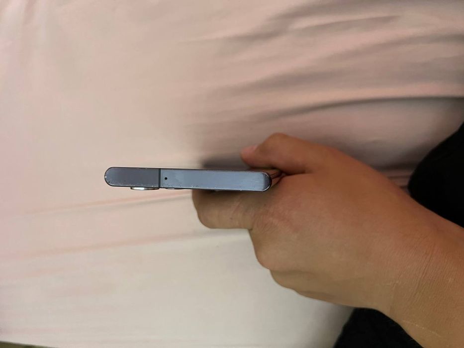 Samsung galaxy S22 Ultra, 2ta sim + 1 ta esim, 256 Gb