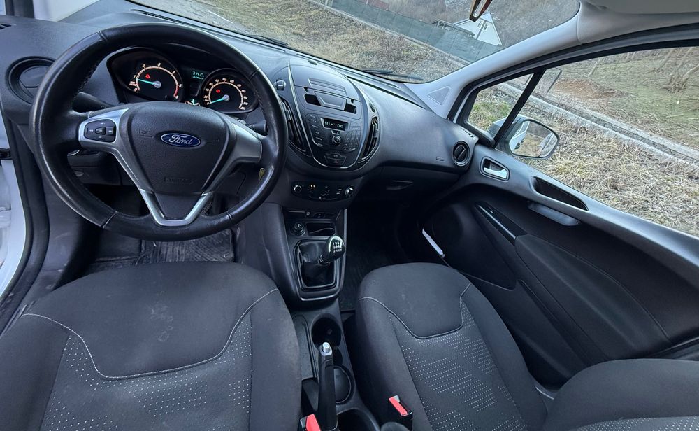 Ford Transit Courier 2020 – 1.5 Diesel – 249.529 km – 10.000 euro