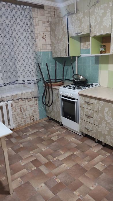 Сдам 1 квартиру на 8 мкр